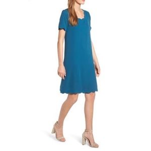 Everleigh Scallop Shift Dress XS petite